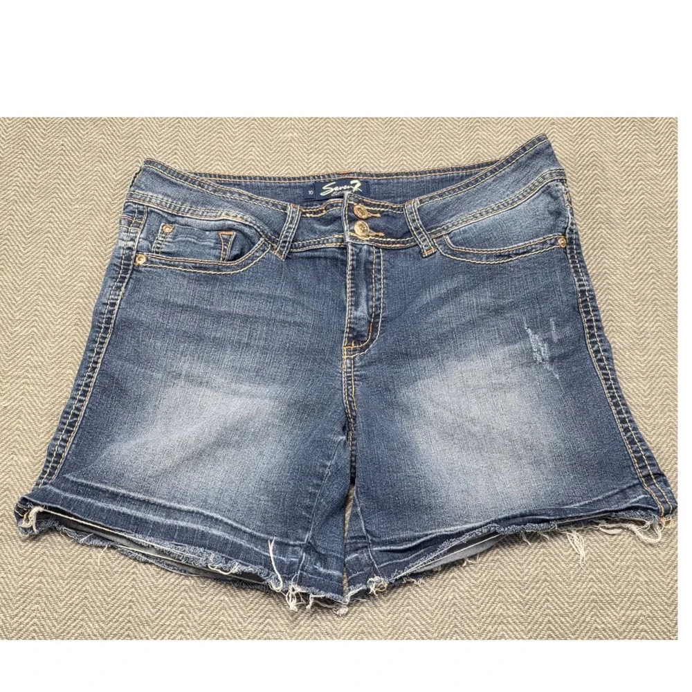 Seven7 Womens Blue Denim Shorts Size 10 Double‎ Button Frayed Hem Embroidered